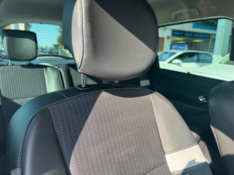 Renault Scenic 1.5 dCi Dynamique Nav Euro 6 (s/s) 5dr 24