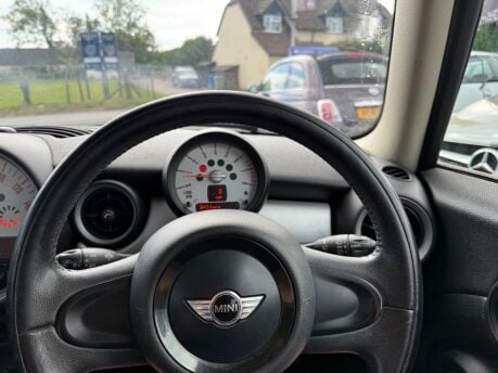Mini Hatch 1.6 One Euro 5 3dr 10