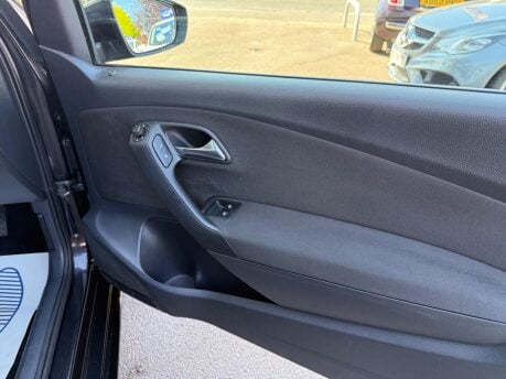 Volkswagen Polo 1.4 SE Euro 5 3dr 22