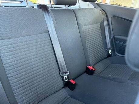 Volkswagen Polo 1.4 SE Euro 5 3dr 30