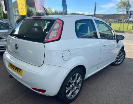 Fiat Punto 1.2 Easy + Euro 6 3dr 4