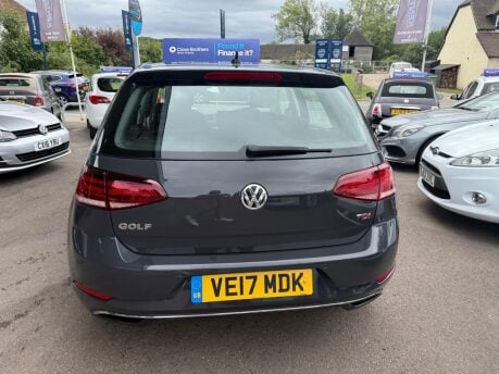 Volkswagen Golf 1.6 TDI BlueMotion Tech SE Nav Euro 6 (s/s) 5dr 8