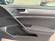 Volkswagen Golf 1.6 TDI BlueMotion Tech SE Nav Euro 6 (s/s) 5dr 23