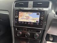 Volkswagen Golf 1.6 TDI BlueMotion Tech SE Nav Euro 6 (s/s) 5dr 29