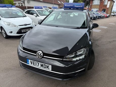 Volkswagen Golf 1.6 TDI BlueMotion Tech SE Nav Euro 6 (s/s) 5dr 3