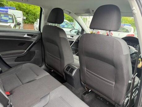 Volkswagen Golf 1.6 TDI BlueMotion Tech SE Nav Euro 6 (s/s) 5dr 35