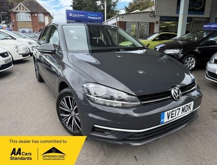 Volkswagen Golf 1.6 TDI BlueMotion Tech SE Nav Euro 6 (s/s) 5dr
