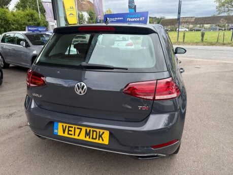 Volkswagen Golf 1.6 TDI BlueMotion Tech SE Nav Euro 6 (s/s) 5dr 9
