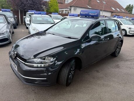 Volkswagen Golf 1.6 TDI BlueMotion Tech SE Nav Euro 6 (s/s) 5dr 4