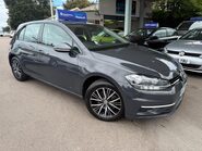 Volkswagen Golf 1.6 TDI BlueMotion Tech SE Nav Euro 6 (s/s) 5dr 12