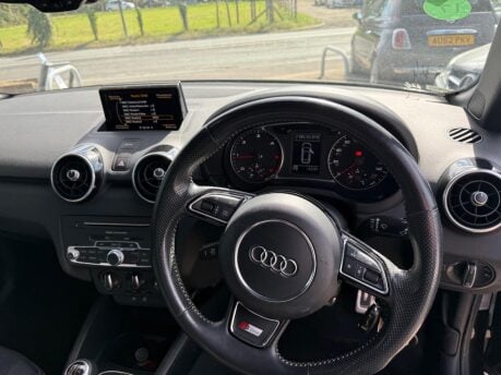 Audi A1 1.6 TDI S line Sportback Euro 6 (s/s) 5dr (Nav) 13
