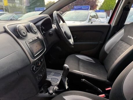 Dacia Sandero Stepway 0.9 TCe Laureate Euro 5 5dr 26