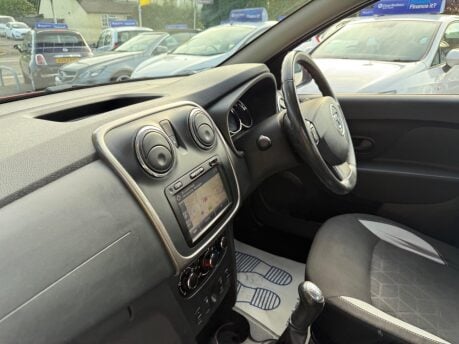 Dacia Sandero Stepway 0.9 TCe Laureate Euro 5 5dr 12