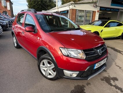 Dacia Sandero Stepway 0.9 TCe Laureate Euro 5 5dr