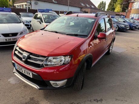 Dacia Sandero Stepway 0.9 TCe Laureate Euro 5 5dr 4