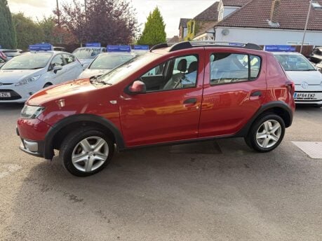 Dacia Sandero Stepway 0.9 TCe Laureate Euro 5 5dr 9