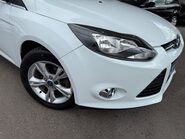 Ford Focus 1.6 Zetec Euro 5 5dr 8