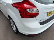 Ford Focus 1.6 Zetec Euro 5 5dr 14