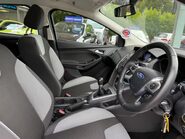 Ford Focus 1.6 Zetec Euro 5 5dr 22