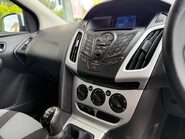 Ford Focus 1.6 Zetec Euro 5 5dr 18