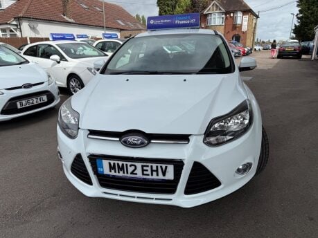 Ford Focus 1.6 Zetec Euro 5 5dr 4