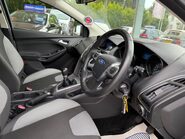 Ford Focus 1.6 Zetec Euro 5 5dr 21