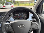 Hyundai i10 1.0 Premium Euro 5 5dr 29