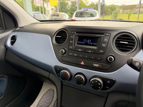 Hyundai i10 1.0 Premium Euro 5 5dr 16