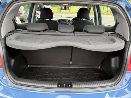Hyundai i10 1.0 Premium Euro 5 5dr 31