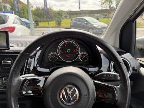Volkswagen Up 1.0 High up! ASG Euro 5 5dr 16