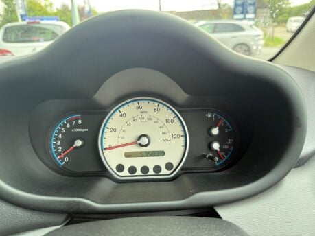 Hyundai i10 1.2 Style Euro 4 5dr 23