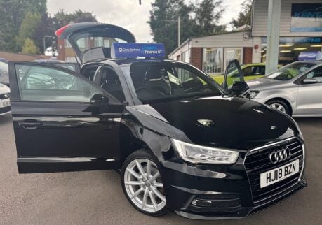 Audi A1 1.6 TDI S line Sportback Euro 6 (s/s) 5dr (Nav) 37