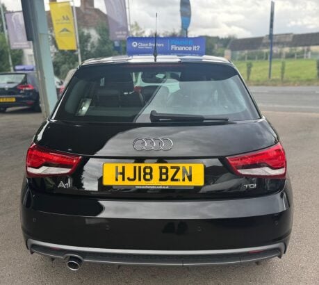 Audi A1 1.6 TDI S line Sportback Euro 6 (s/s) 5dr (Nav) 6