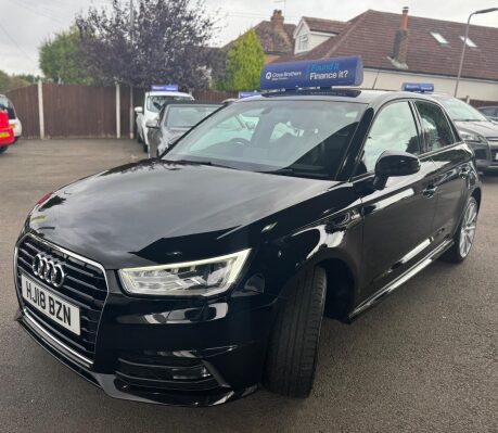 Audi A1 1.6 TDI S line Sportback Euro 6 (s/s) 5dr (Nav) 3
