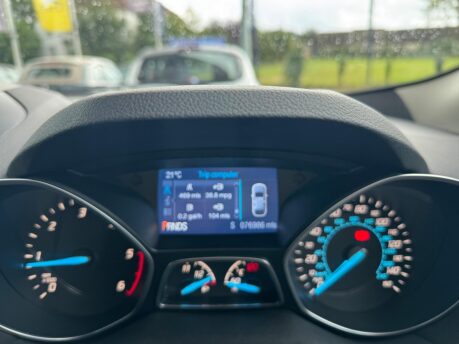 Ford Kuga 2.0 TDCi Zetec Powershift AWD Euro 5 5dr 20