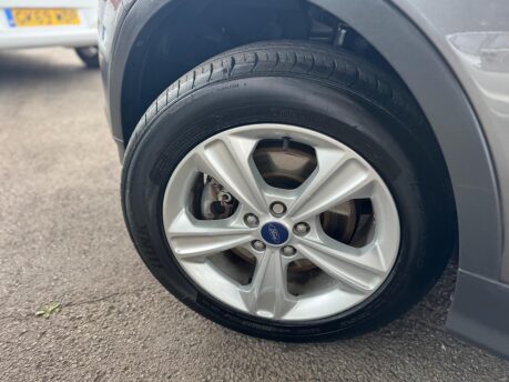 Ford Kuga 2.0 TDCi Zetec Powershift AWD Euro 5 5dr 17