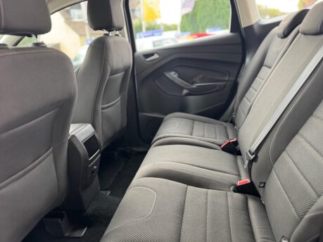 Ford Kuga 2.0 TDCi Zetec Powershift AWD Euro 5 5dr 30