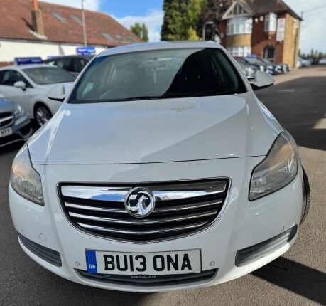 Vauxhall Insignia 2.0 CDTi ecoFLEX Exclusiv Euro 5 (s/s) 5dr 2