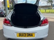 Vauxhall Insignia 2.0 CDTi ecoFLEX Exclusiv Euro 5 (s/s) 5dr 27