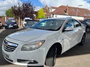Vauxhall Insignia 2.0 CDTi ecoFLEX Exclusiv Euro 5 (s/s) 5dr 3