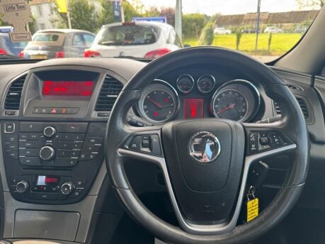 Vauxhall Insignia 2.0 CDTi ecoFLEX Exclusiv Euro 5 (s/s) 5dr 16