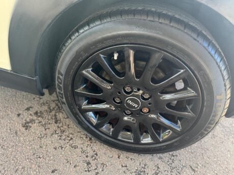 Mini Hatch 1.5 Cooper Euro 6 (s/s) 3dr 16