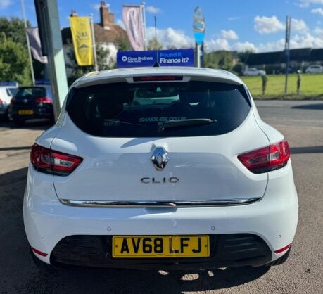 Renault Clio 0.9 TCe Iconic Euro 6 (s/s) 5dr 6