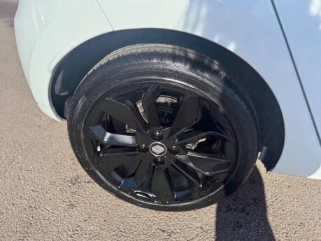 Renault Clio 0.9 TCe Iconic Euro 6 (s/s) 5dr 15