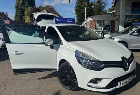 Renault Clio 0.9 TCe Iconic Euro 6 (s/s) 5dr 36