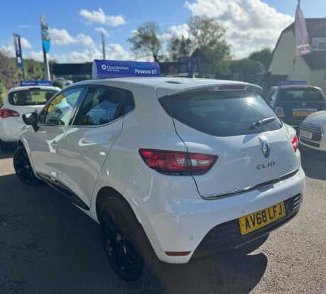 Renault Clio 0.9 TCe Iconic Euro 6 (s/s) 5dr 5