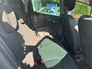 Renault Clio 0.9 TCe Iconic Euro 6 (s/s) 5dr 29