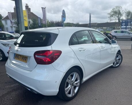 Mercedes-Benz A Class 1.5 A180d Sport (Premium) Euro 6 (s/s) 5dr 4