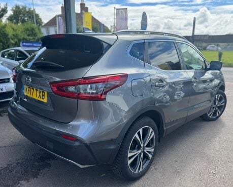 Nissan Qashqai 1.5 dCi N-Connecta Euro 6 (s/s) 5dr 4
