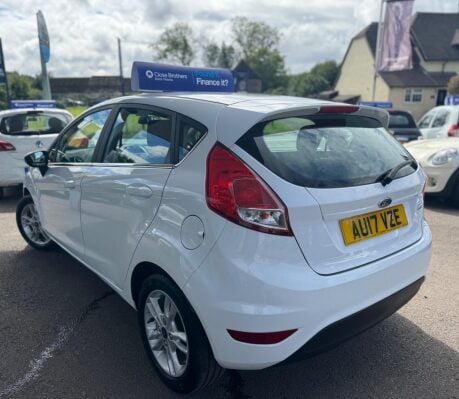 Ford Fiesta 1.25 Zetec Euro 6 5dr 5